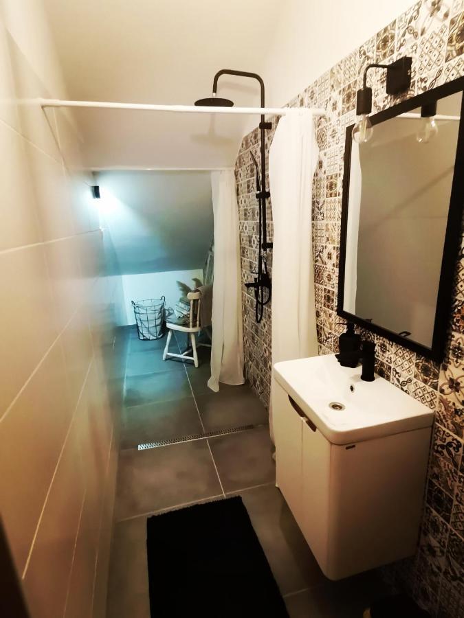 לובראן Apartments Sandra מראה חיצוני תמונה
